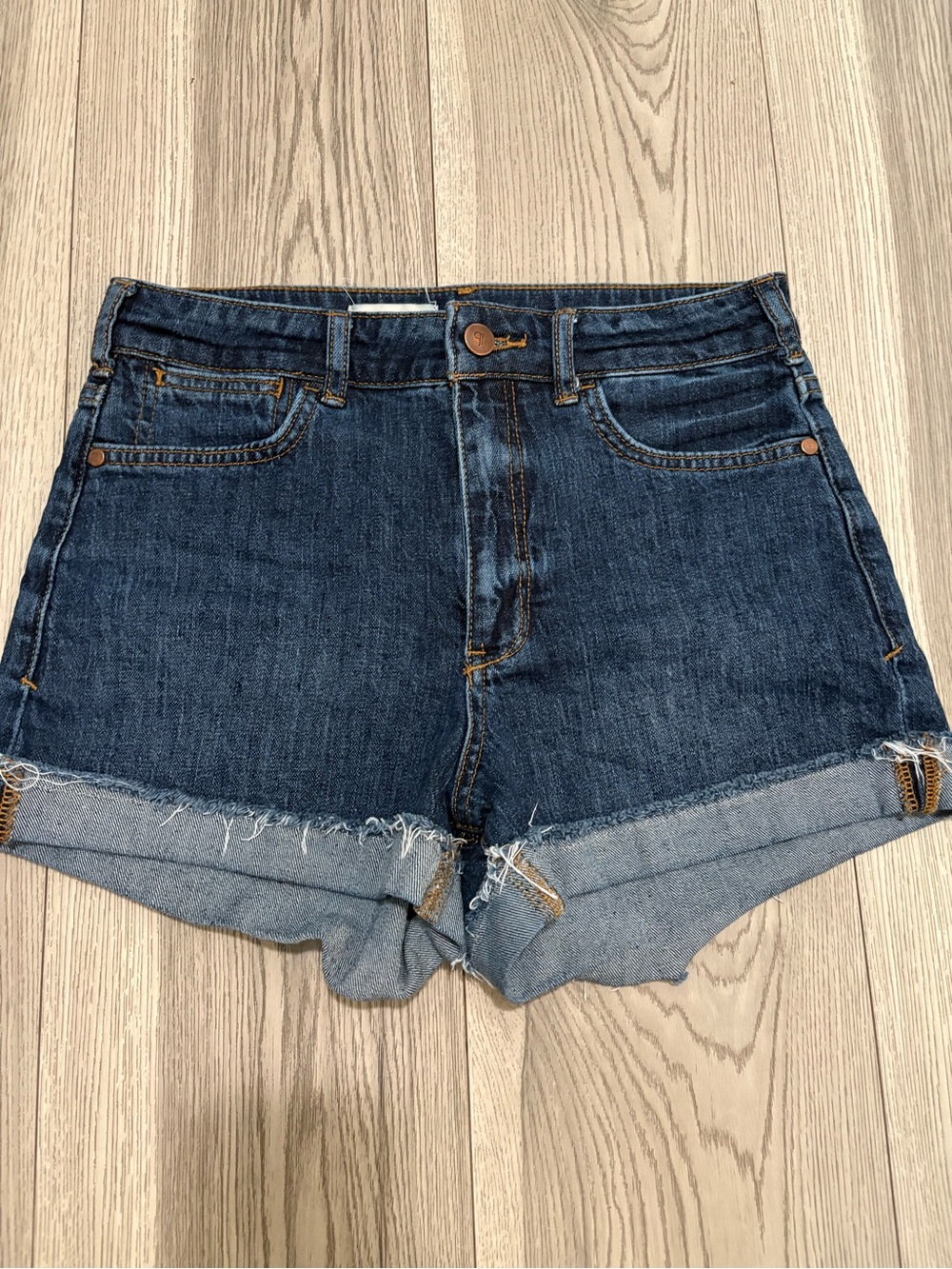PILCRO Women’s High Rise Denim Shorts Size 25